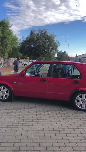 Volkswagen Mk1 1.6i Revving Compilation | City Golf Stance Sounds