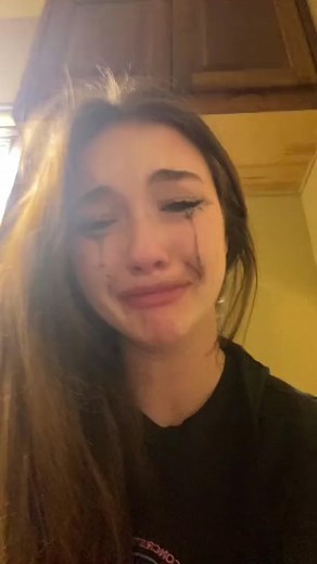 1 girl crying | crying