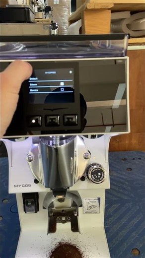 Quick testing: Victoria Arduino MYTHOS #espressoyourself #grinder