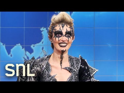 JoJo Siwa REACTS to 'Crazy' 'SNL' Impression