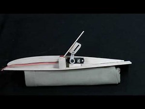 Spoiler servo operation in RC glider