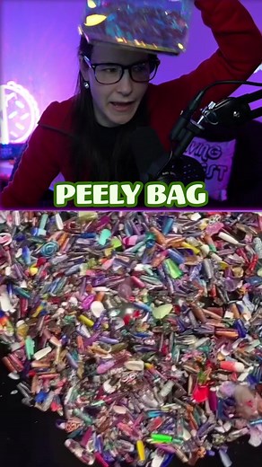 Get in we’re doing math class🧮💅 #peelybag #peely #simplynailogical #nailpolish #math