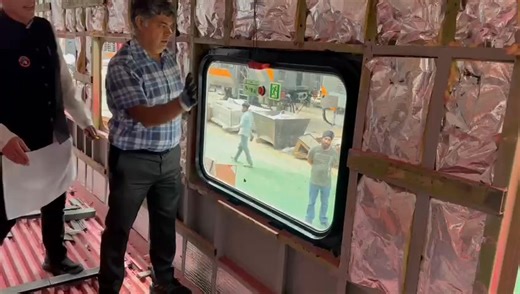 Why Glass Standards Determine Life. When a train or bus is involved in a crash, passengers’ survival often depends on one thing: whether the window can become an emergency exit. In this video, you’ll see a SSafe-T-Punch TMactivated on a correctly assembled double‑glazed window — both panes made of R43 Toughened Safety Glass. The result? The glass fragments under force, creating a viable emergency exit exactly when it’s needed most. But not all assemblies are equal. Some hybrid double‑glazed wind