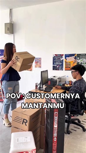 Vanny Octaviany on Instagram: "Pov : Customernya mantanmu, ya jadinya gini 🤭. Tapi tenang aja kalau di @rayspeedasia semuanya dilayanin dengan baik kok biarpun mantan yang kirim. Jangan lupa kirim ke Malaysia dan Singapore ada cashback jutaan dan IP 17 pro loh. 📍RAY SPEED ASIA Shell SPBU Cihampelas Jl. Cihampelas No.102 - 104,"