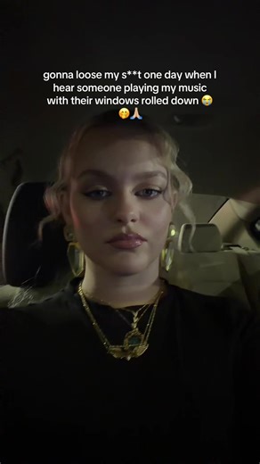 tryna find my target audience on tikkkyytokkky help me #rnb #chillmusic #musicdiscovery #femaleartist