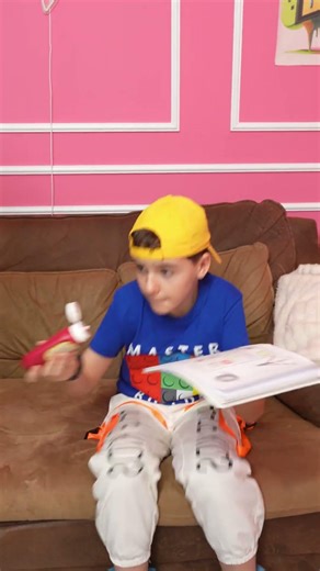 Zoey’s Pink Hair Transformation Is Amazing! ✨😍