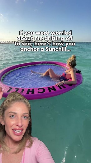 Our super floaties come with a Sunchill carry bag that also doubles as an anchor when filled with rocks or sand! Currents are no joke, grab a beach shovel and fill up your Sunchill bag to make an anchor in seconds ⚓️🤙 #beachdays #boatlife #boataccessories #beachaccessories #beachbabe #floating #floaties #inflatable #beachtoys