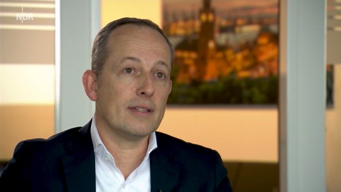 Zahnschiene: Was kosten und wie funktionieren Aligner?