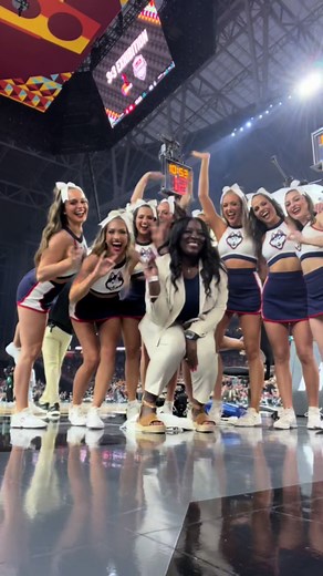UConn Cheerleaders Compete in Second National Championship Game