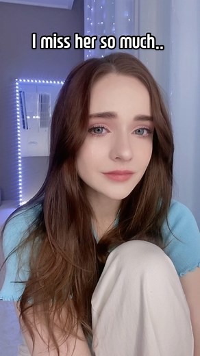 Sasha Song 모델|유튜버 on Instagram: "Today July 4th is my mom’s Birthday. She would be 53 years old today. I am checking my mom’s photos and just crying all day… I really miss her She passed away in 2018 from cancer."