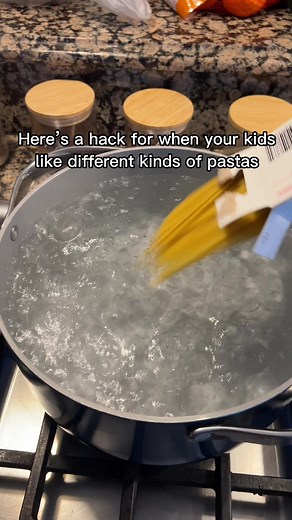 Cook two types of pasta at once. Works great for cooking pasta for pasta salad at the same time as your dinner spaghetti! #cookinghacks #cookinghack #hacks #hack #viralvideo | Live Composed
