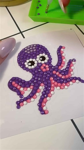 DIY diamond painting stickers: Transforming glass into art! ✨🍹