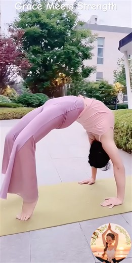Ultimate Wheel Pose #shorts 🧘‍♀️💪💪