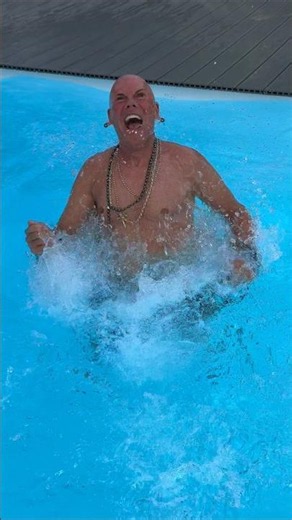 Heatwave? Pool time! 😎