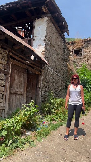 Udhetim ne fshatrat 100 per qind me shqiptare ne malesine e Sharrit | Alma Cupi