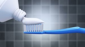 clip-18042190-animation-squeezed-toothpaste-on-toothbrush-seamless-loop