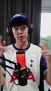 Neppe voetbalshirts uitpakken!