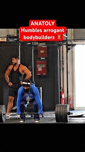 Arrogant Bodybuilder attacks Anatoly #bodybuilding#motivation#bodybuilder