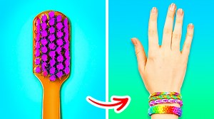 113K views · 1K reactions | Making jewelry from toothbrush! Cute epoxy resin and polymer clay DIY jewelry ideas: | Smart is the New Sexy | Facebook