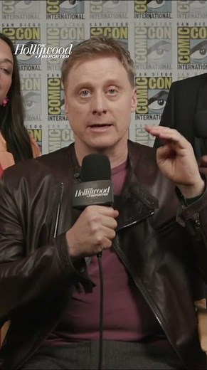 #AlanTudyk Shares Favorite Fan Interactions From #ResidentAlien at #SDCC 2025 #shorts