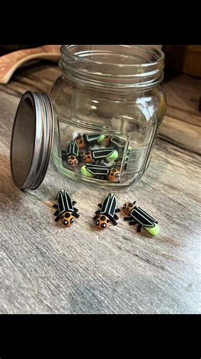 #paintedeyes3d #custom #3dprinting #firefly #fireflies #articulated #glowinthedark #mini #asmr