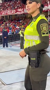 Female Colombian cop shows off her shapely figure on Instagram