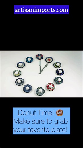 You donut want to miss this! 🍩 Our mini plates and appetizer plates are not only the perfect catalyst for your sweet snack, but just as durable as they are gorgeous. 🩷 #stoneware #smallbusiness #donut #clock #mini #miniplate #texas #store #handmade #artist #painted #sweet