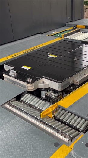 Let's see what the battery pack in a battery swap station looks like. #newchinaev