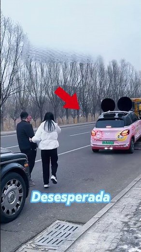 The girl finally bought the car she wanted, but she didn't know how to drive.#car#shorts #shortvideo