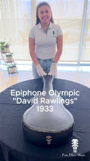 Pure Effect Music on Instagram: "1933 Epiphone Masterbilt “David Rawlings” Olympic Archtop Guitar Spruce Top, Mahogany Back & Sides Excellent Condition All original 1933 Epiphone Olympic Archtop Guitar Serial #: 7144, silver Epiphone "Art Musical Instruments" label Body size at lower bout: 13 1/2" Scale length: 25 1/2" Nut width: 1 11/16" Finish: Original, exclusive to 1933-34 semi-opaque sunburst finish, nitrocellulose lacquer type Materials: Hand carved solid spruce top; arched mahogany back a