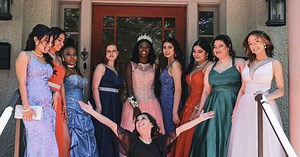 'I feel like a princess': Waco woman collecting prom dresses for Waco ISD seniors
