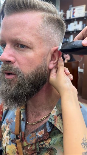 20K views · 414 reactions | ‍♂️Đặt lịch: https://booking.easysalon.vn/vietdreamers | Viet Dreamers Barber Shop | Facebook