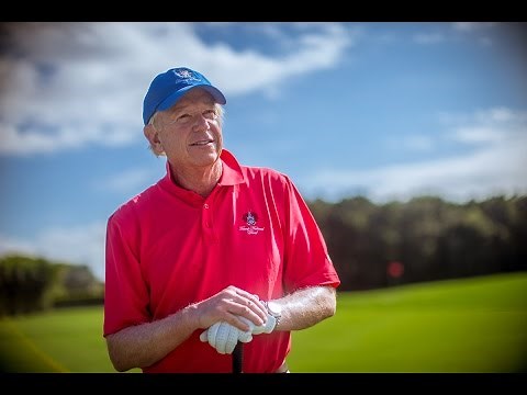 Get an Effective Golf Swing With The 2 Club Drill