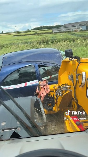 A busy saturday #recovery #recoverytok #roadsideassistance #hgvmechanic #hgv