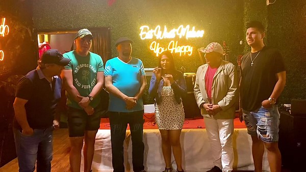 Don Medardo y sus Players se presenta hoy en la Unidad Educativa La Concordia, que celebra sus Bodas de Rubí 40 años de vida institucional, desde Red Rabit La Concordia, la orquesta que es referente de la música nacional nos comentó cómo se siente de esta en La Concordia. | Concord People | Facebook