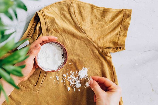 How to Remove Oil Stains From Clothes