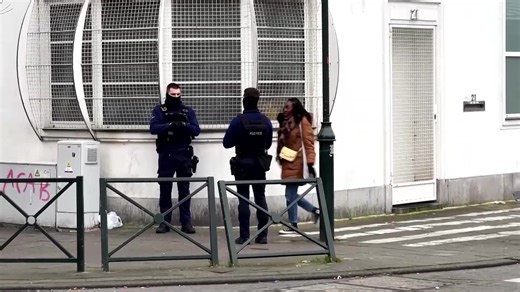 Belgian police were hunting two suspects in the Brussels metro tunnels after a shooting at a central station, this CCTV footage obtained by Reuters shows the moment a gunman opened fire, with no injuries reported and authorities ruling out terrorism https://reut.rs/42H5sia | Reuters