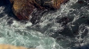 【Gentle Whispering】水流声与轻语