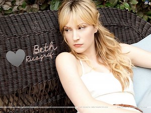 Beth Riesgraf - Alchetron, The Free Social Encyclopedia