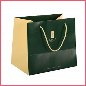 [Hot Item] China Factory Cheap Gift Paper Shopping Bags with Your Own Logo