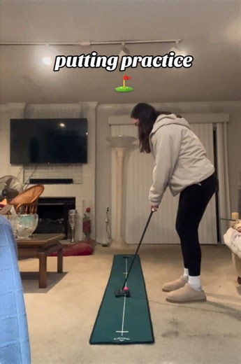 putting that lab to work 😤 sometimes it’s fun to practice in your living room #labputter #practice #golftok #puttingmat #fyp