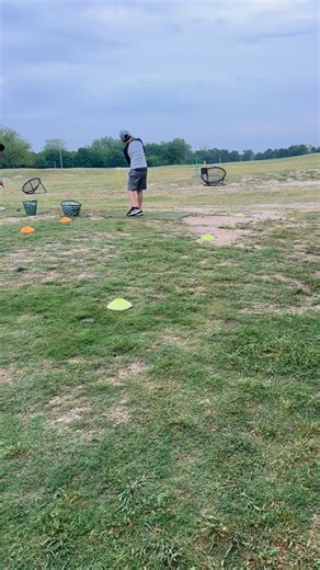 Austin on Instagram: "#兒童高爾夫 #golf #高爾夫 #kidgolfer #golfswing https://www.youtube.com/@liweilo1786"