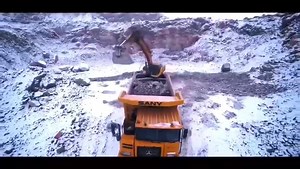 SANY off-highway wide-body mining vehicle~ Main Specs Gross operating weight: 90ton Horse power: 460 Frame cross section：450mm Turning：full hydraulic turning | SANY Group