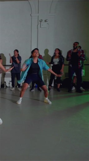 Dynamic South Indian Dance Choreography to the Beat of Pistah