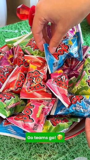 17K views · 218 reactions | Cheer for your team with your very own championship ring in your team’s colors!  Whether you’re here for the touchdowns or just the snacks, Colorfest Ring Pops let you show off your fan spirit. That’s the kind of energy we bring every Sunday! Ring Pop® Colorfest celebrates bold color & flavor with a gem-shaped pop & ring that match. Available on Amazon. | Ring Pop | Facebook