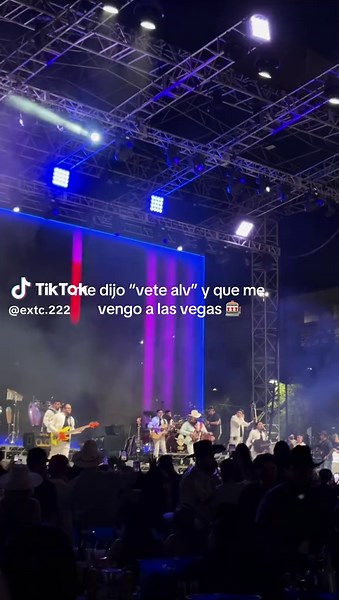 no ahi pedo, ahi peda 😜🍻@Fiestas Fest @edgardonunez_