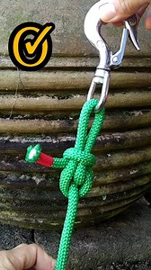 10M views · 129K reactions | Learn how to tie a double dragon loops knot with 瞧 hook. #lashingknot #knottying #fyp #tips #techniques #truckerhitch #climbing #knots #nudos #hitch | Millie | Facebook