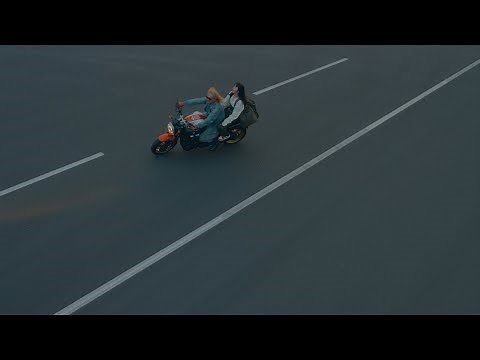 Aimyon - Chika [OFFICIAL MUSIC VIDEO]