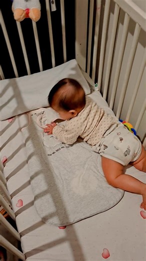 😂😂 #bisous #bébé | Aline Ny