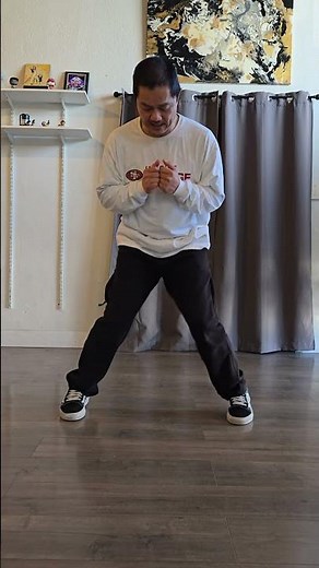 Beginner Dance Pivot Tutorial: Easy Footwork Drill #dance #hiphopdanceschool #dancemoves